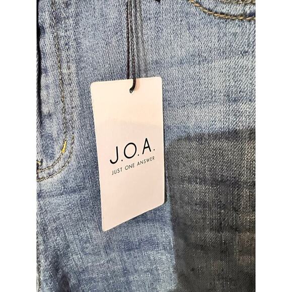 Women's Blue Jeans - Picture 3 of 8